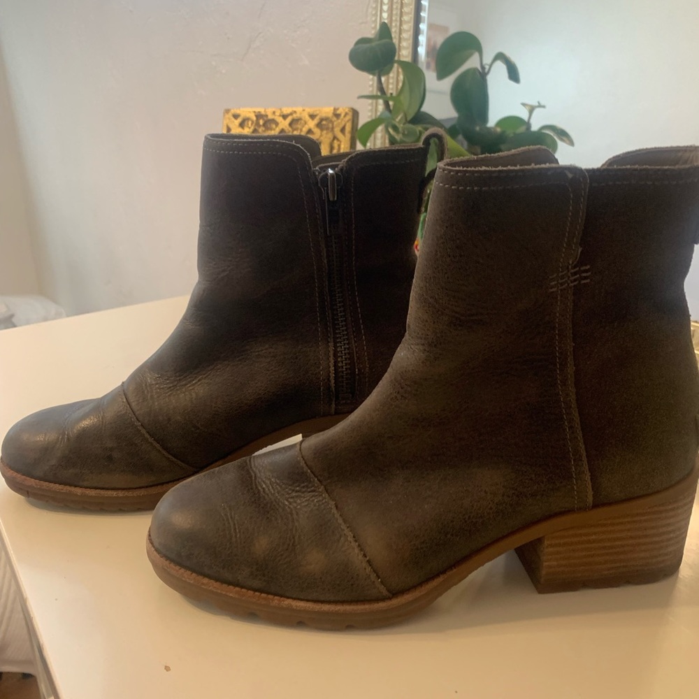 SOREL Cate Bootie in color Major